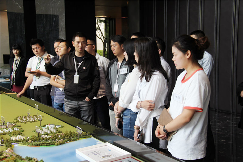 fea1eb87-2e59-4cb5-8ff9-23eafdd8d7cb fea1eb87-2e59-4cb5-8ff9-23eafdd8d7cb