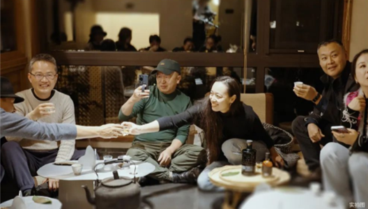 888�ڲ����������������ح���֮����������ʢ����